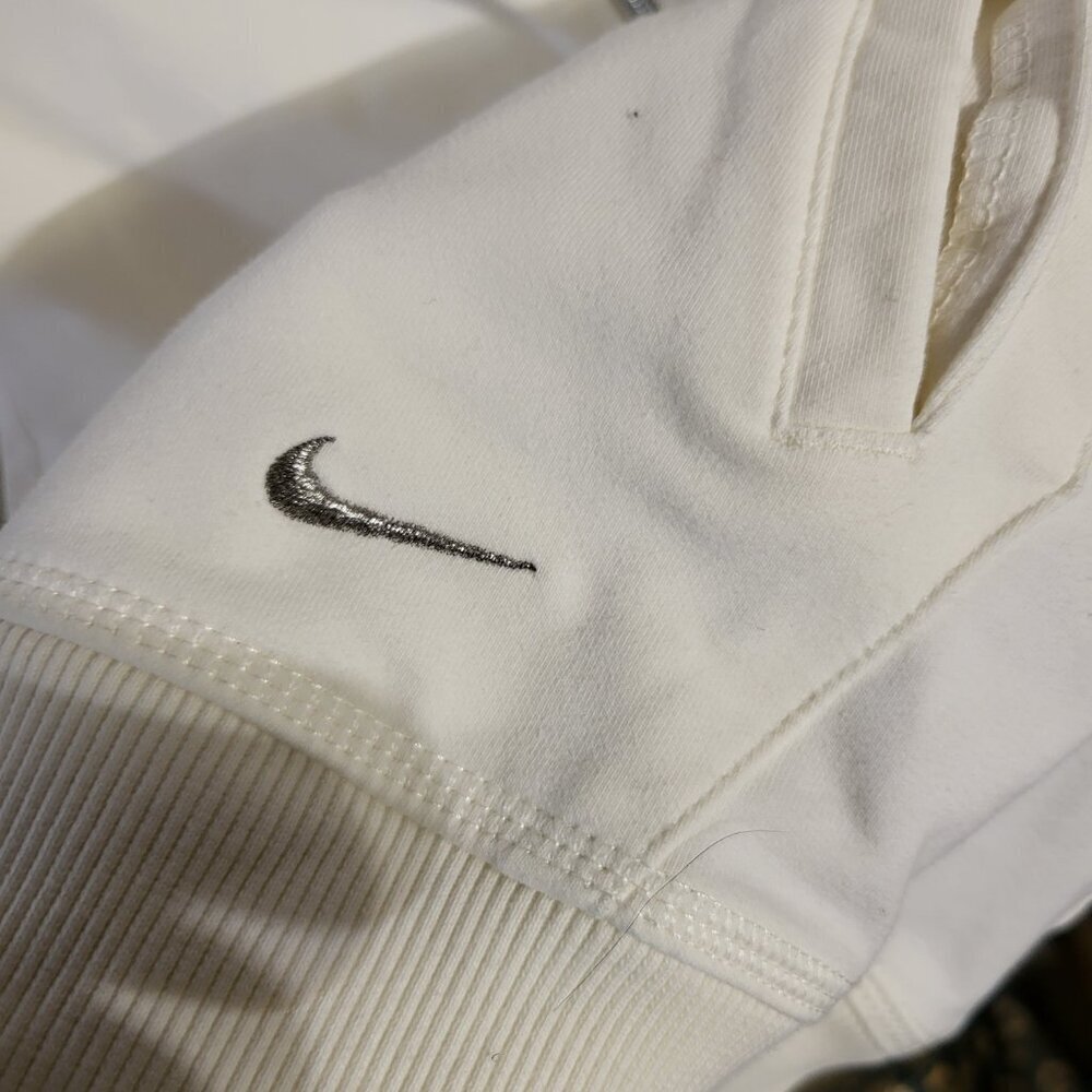NWOT WOMANS NIKE DRI FIT DOUBLE ZIP HOODIE SZ L - Picture 3 of 8